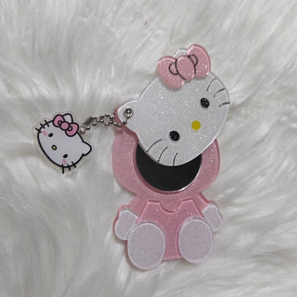 Hello Kitty Sliding Mirror Keychain - Picture 4 of 5